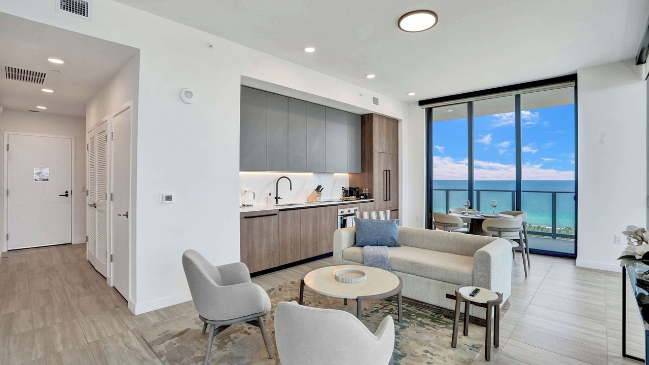 Photo of Livingroom in North Beach