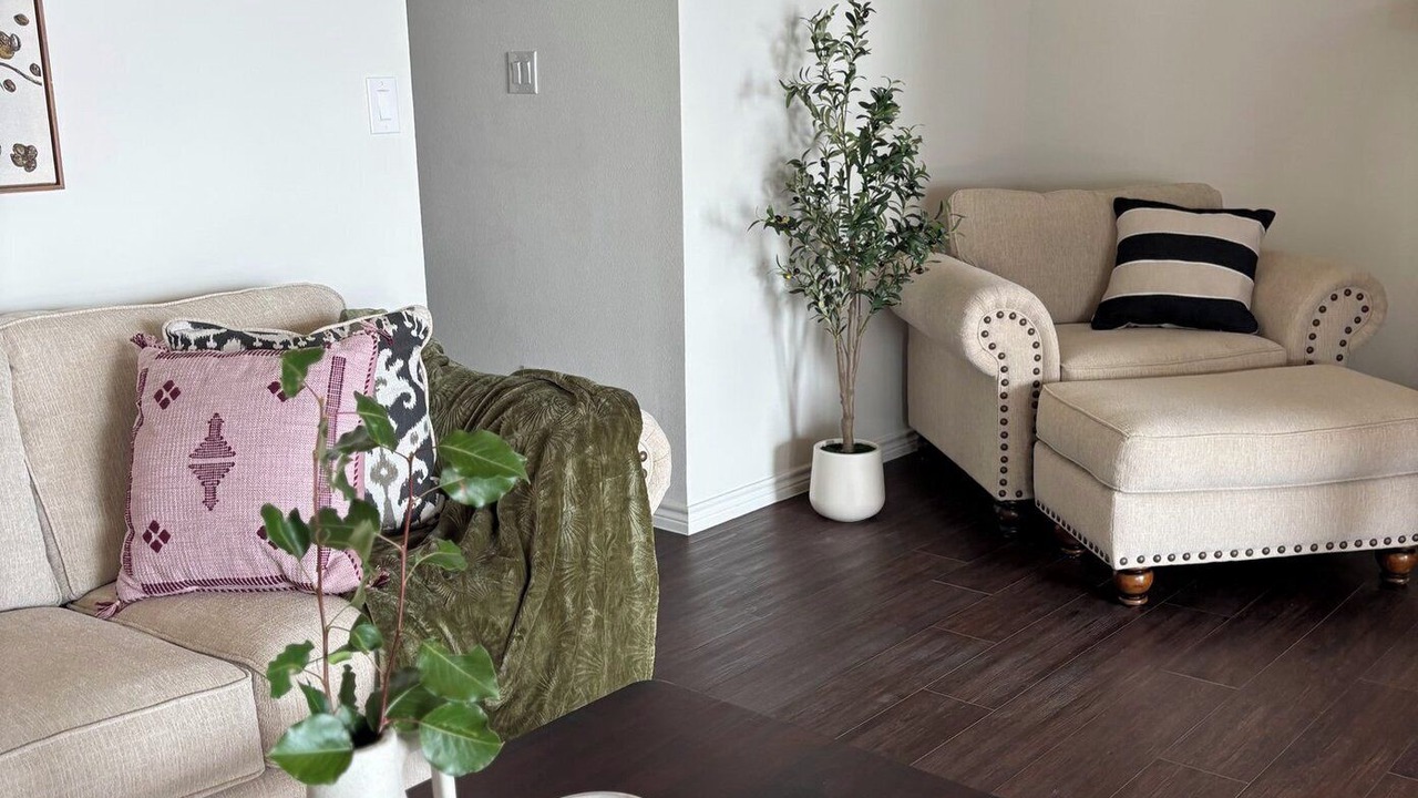 Photo of Livingroom in Gun Barrel City