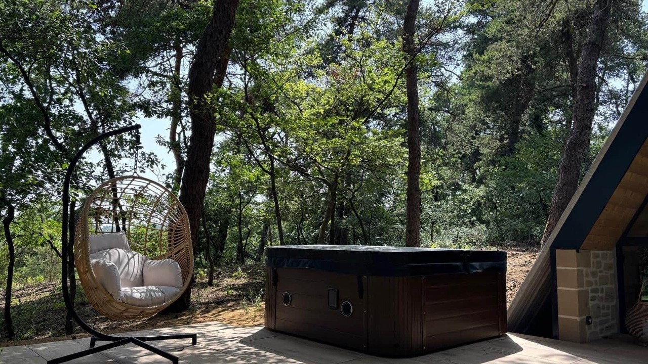 Photo of Outdoor in Bathernay