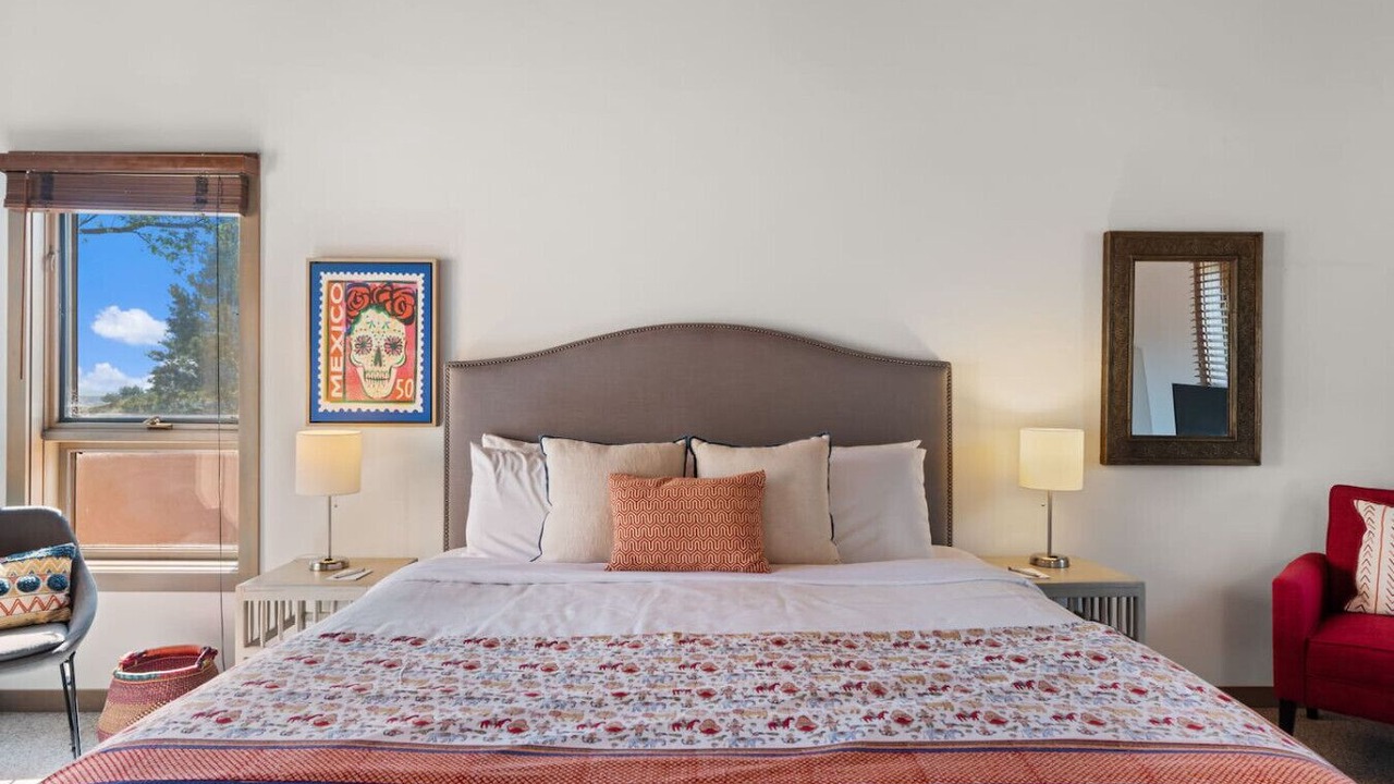 Photo of Bedroom in Nambe Pueblo