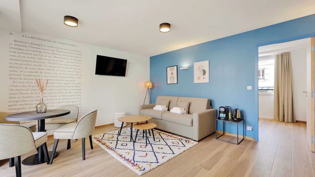 Photo of Livingroom in Vanves