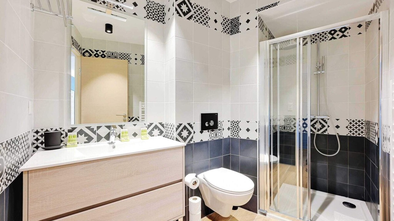 Photo of Bathroom in Vanves