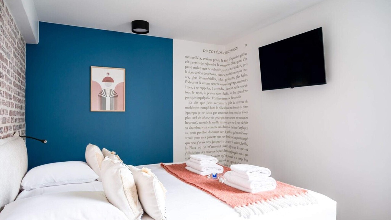 Photo of Bedroom in Vanves