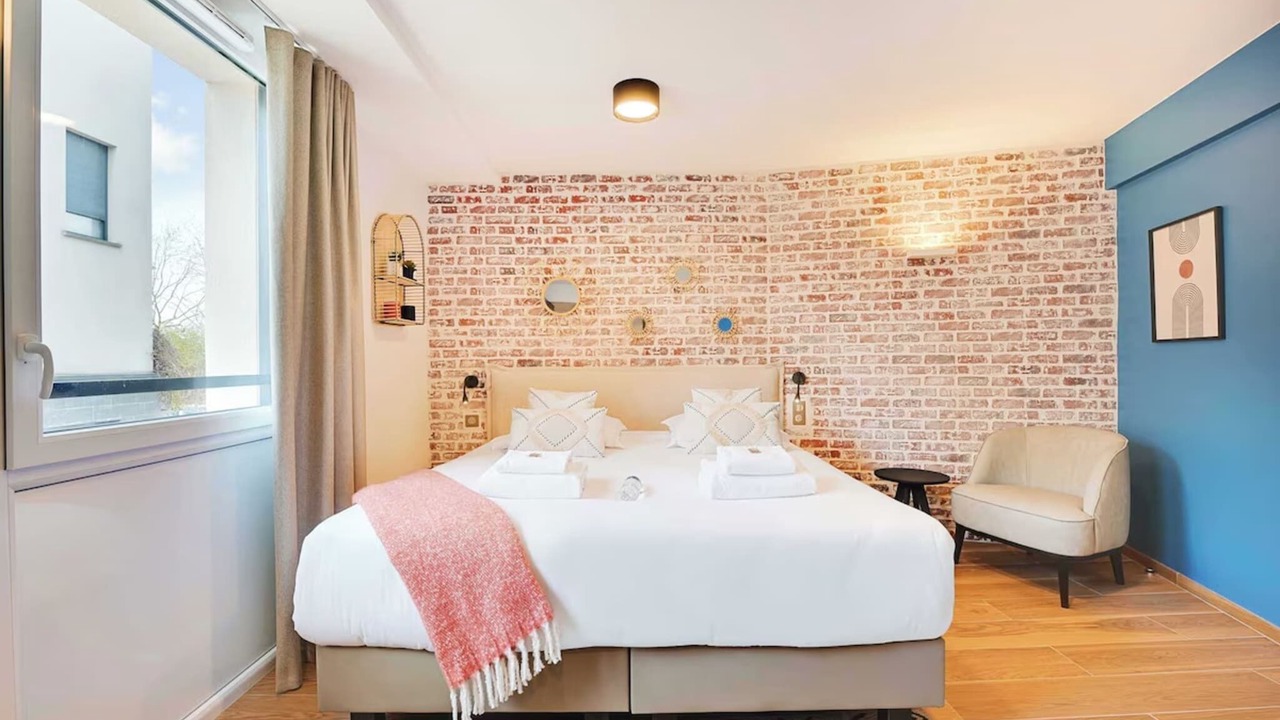 Photo of Bedroom in Vanves