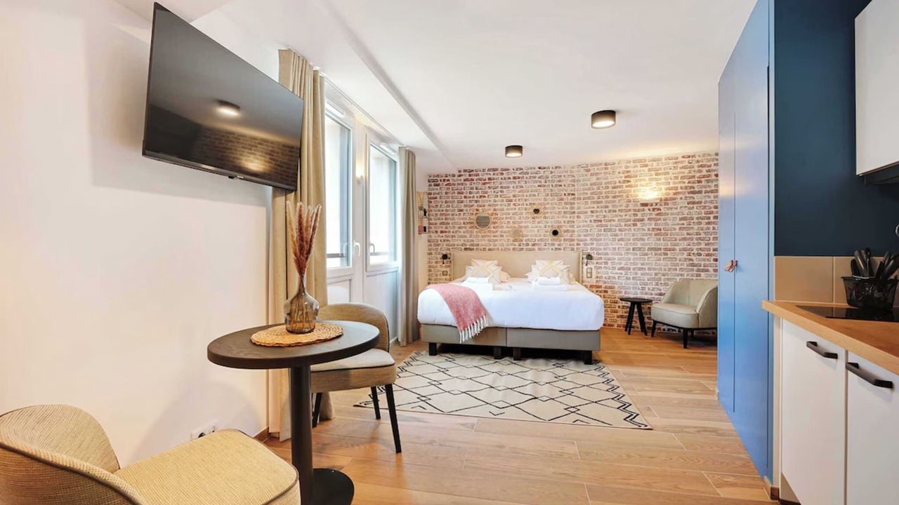 Photo of Bedroom in Vanves