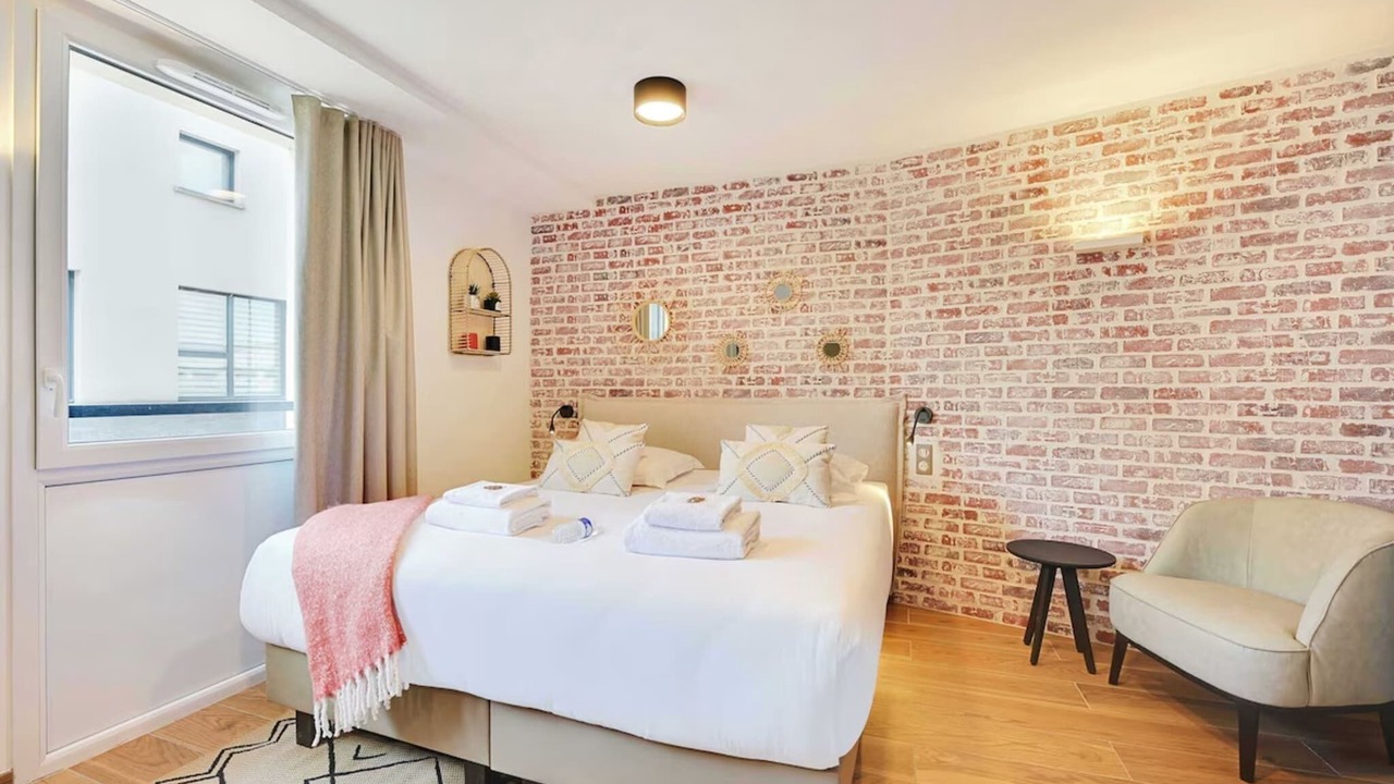 Photo of Bedroom in Vanves