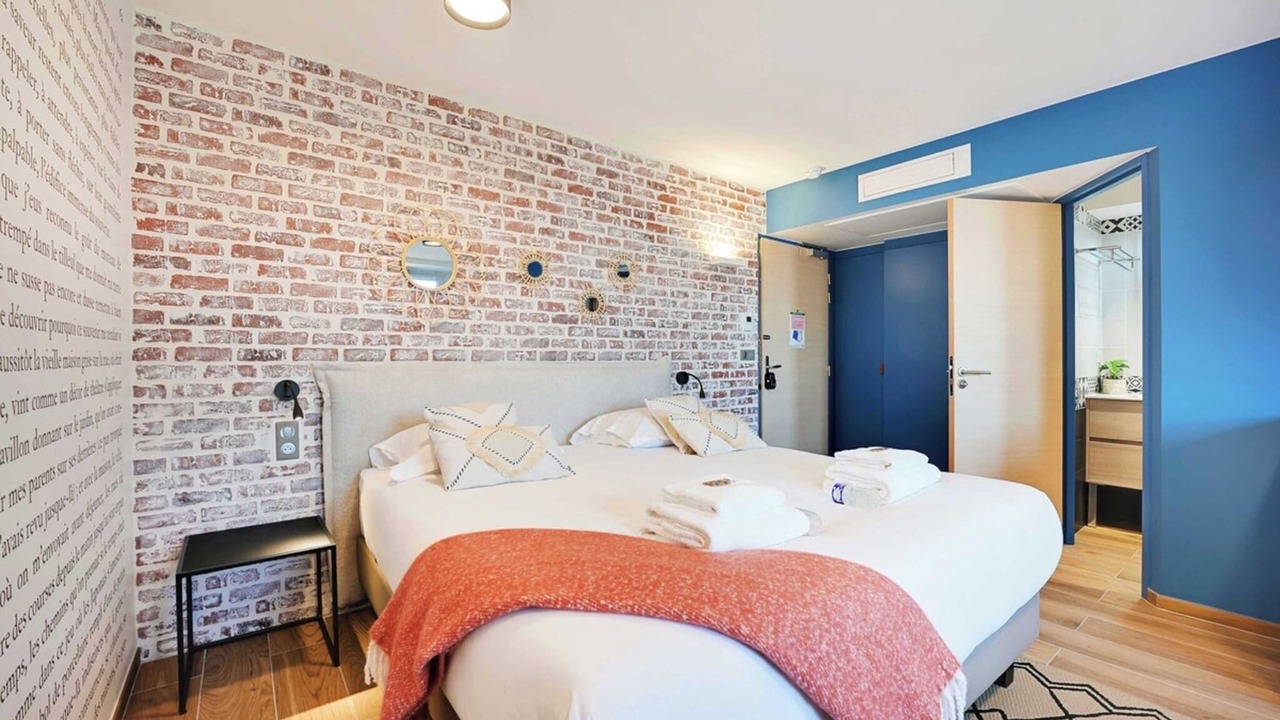 Photo of Bedroom in Vanves
