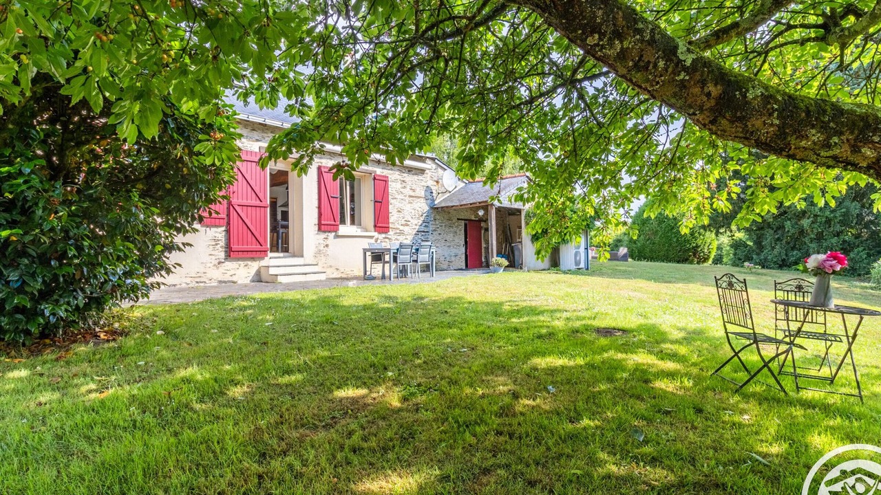 Photo of Outdoor in Segre-en-Anjou-Bleu