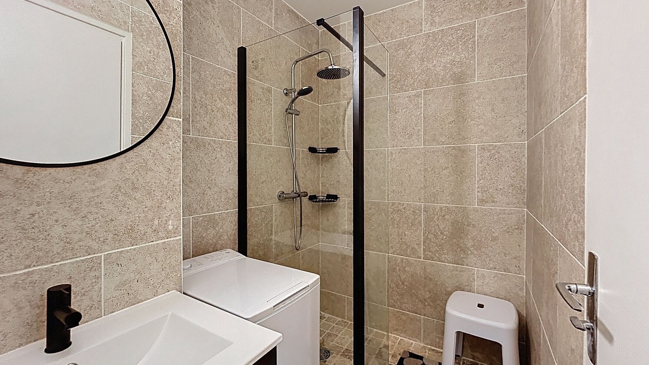 Photo of Bathroom in Carnon-Plage