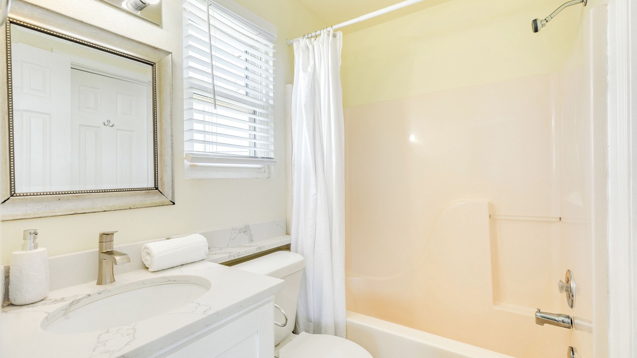 Photo of Bathroom in Miramar