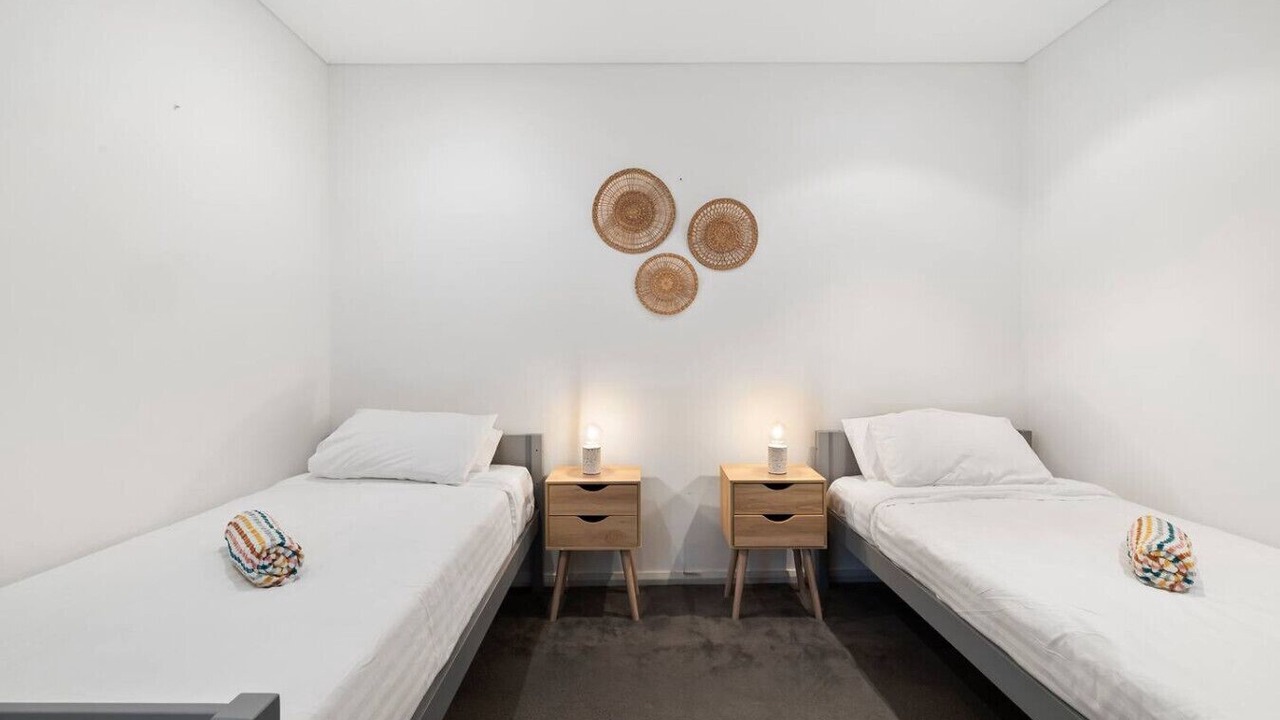 Photo of Others in Bronte