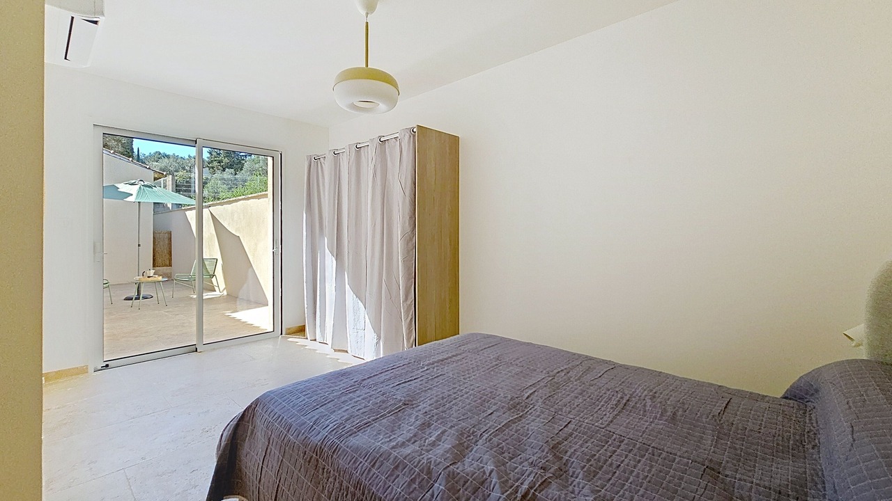 Photo of Bedroom in Villeneuve-les-Avignon