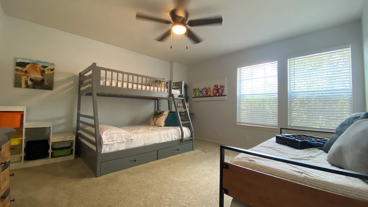 Photo of Bedroom in North Buttercup Creek