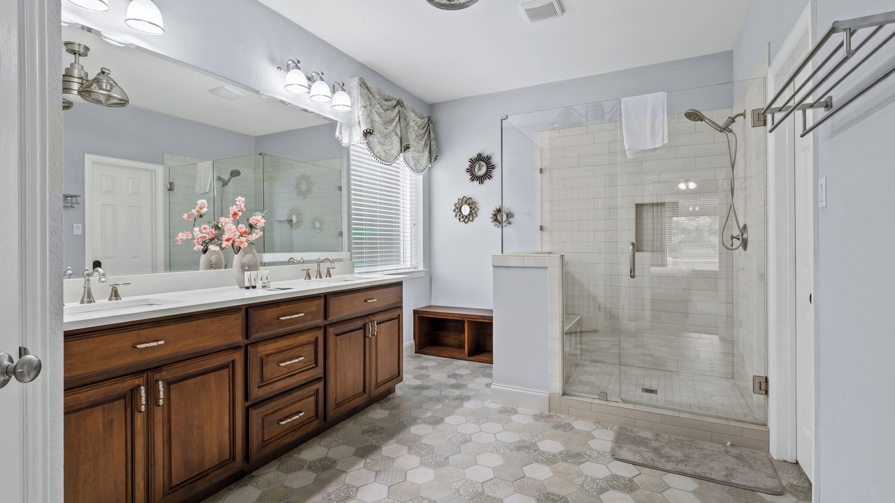 Photo of Bathroom in Allen