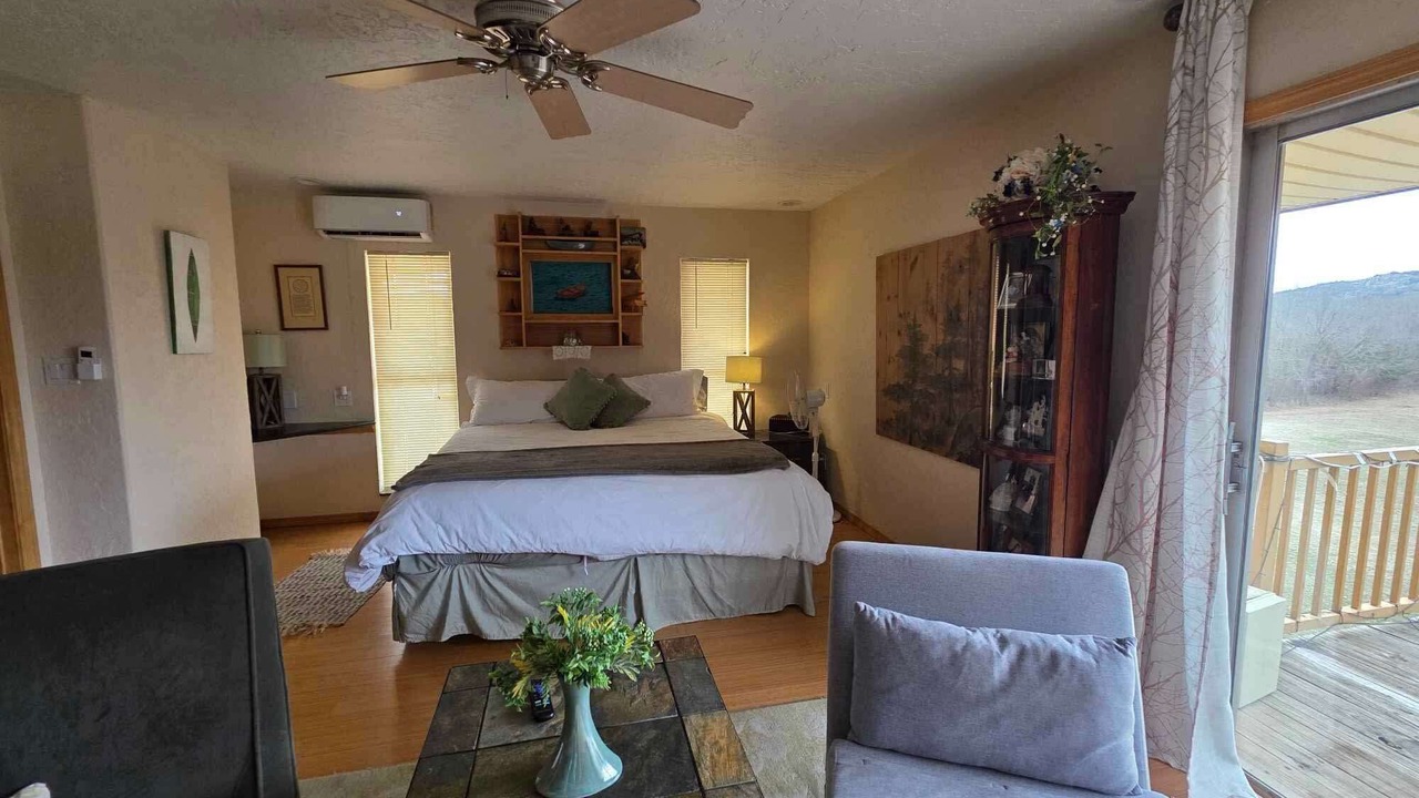 Photo of Bedroom in Medicine Park