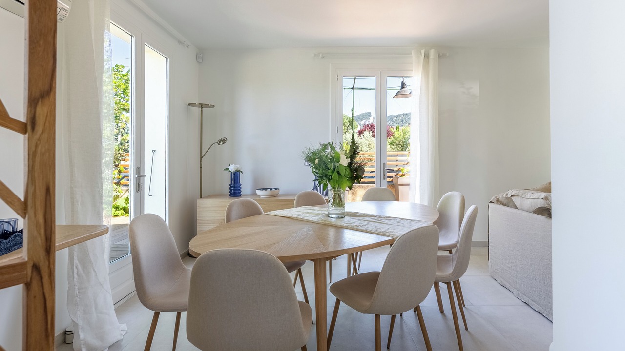 Photo of Others in Maubec