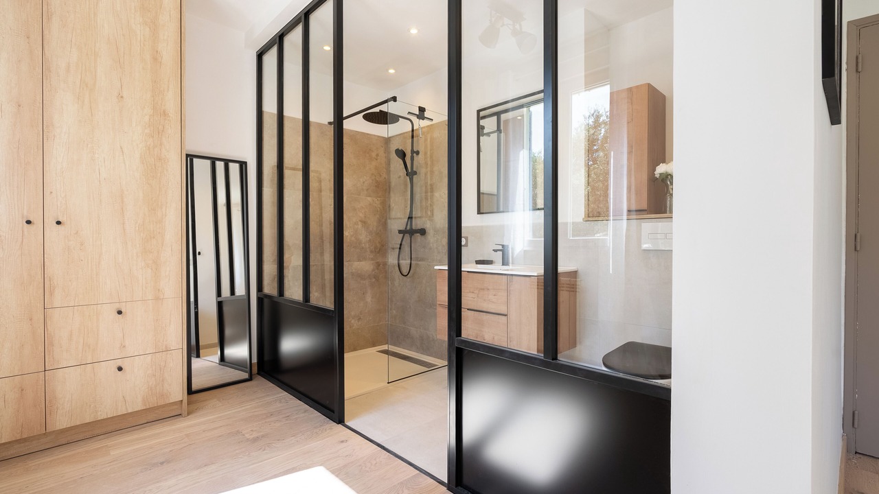 Photo of Bathroom in Maubec