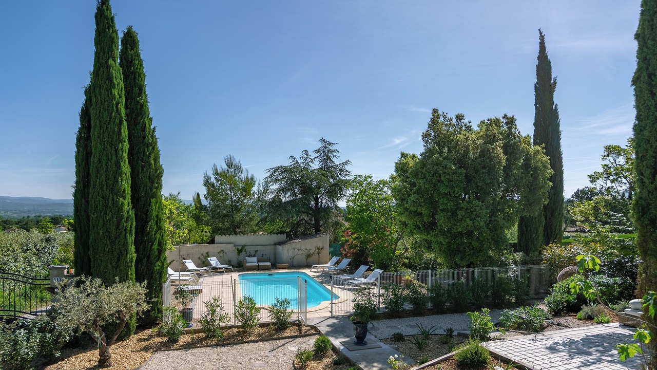 Photo of Outdoor in Maubec