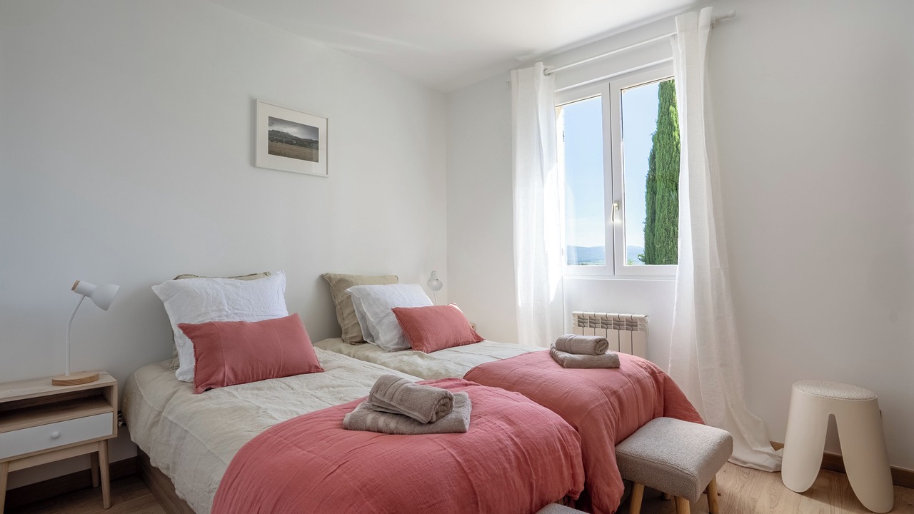 Photo of Bedroom in Maubec