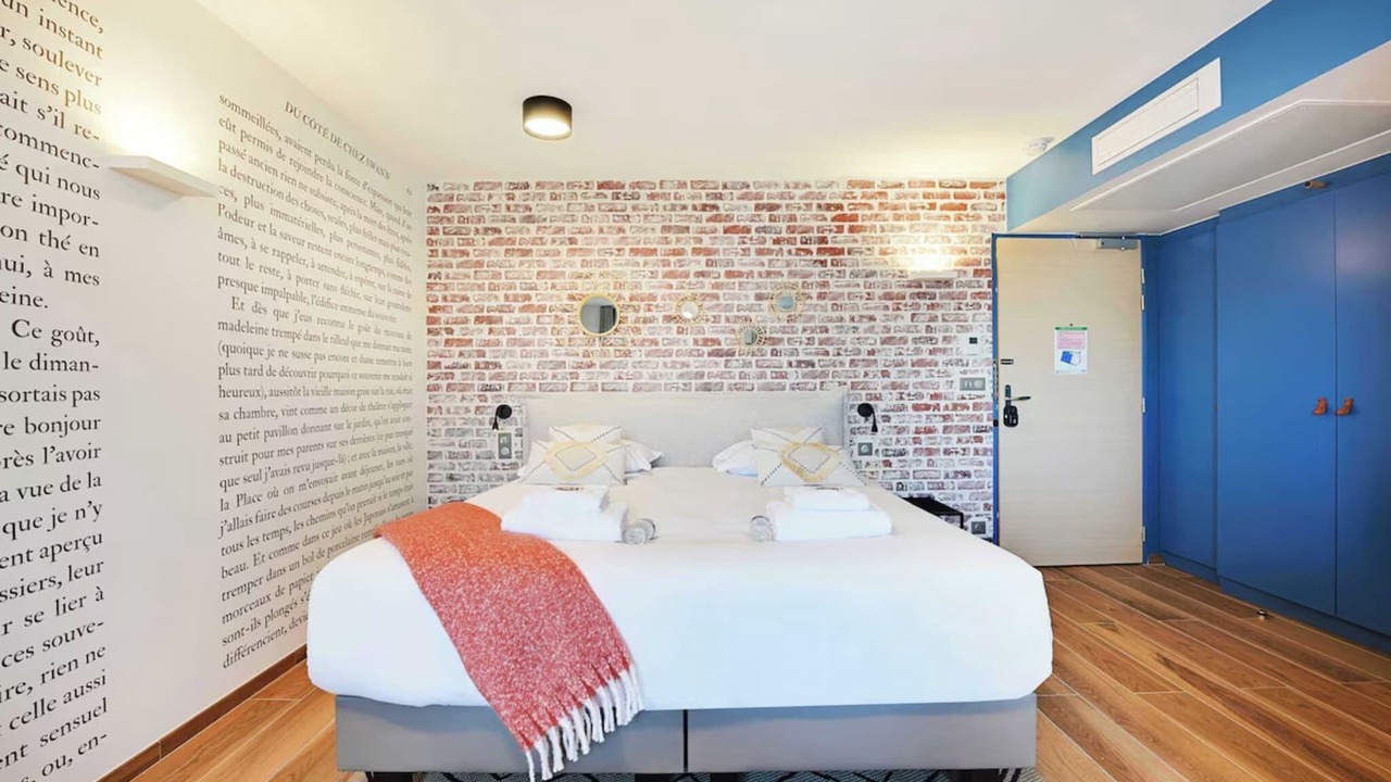 Photo of Others in Vanves