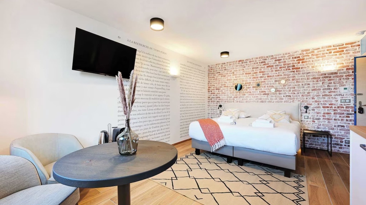 Photo of Bedroom in Vanves