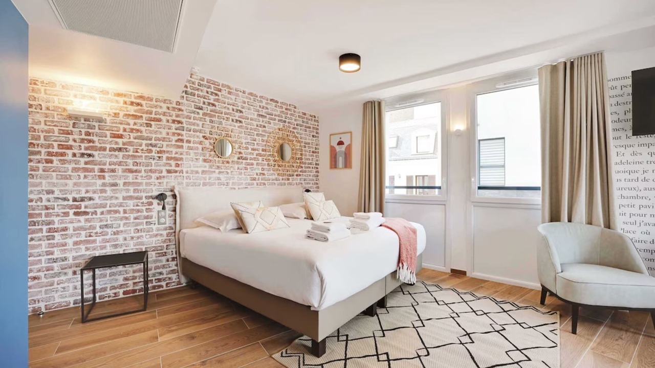 Photo of Bedroom in Vanves