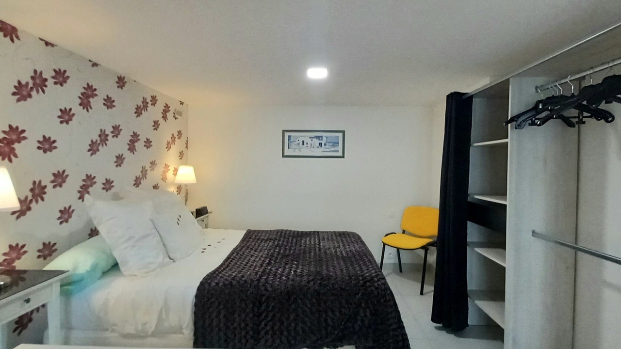 Photo of Bedroom in Epargnes