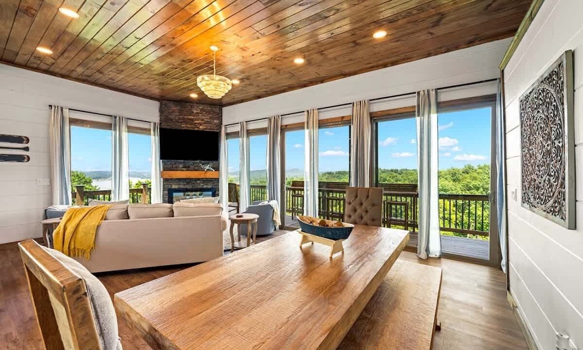 Photo of Livingroom in Sevierville