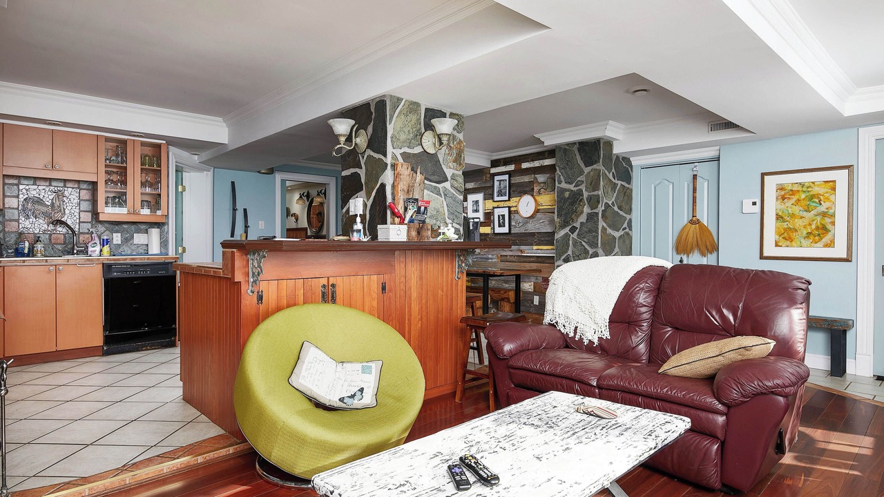 Photo of Livingroom in Pincourt