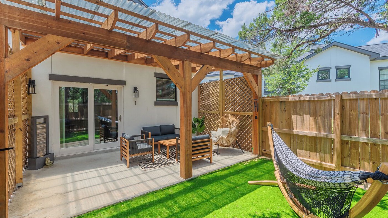 Photo of Patio Balcony in Wetmore