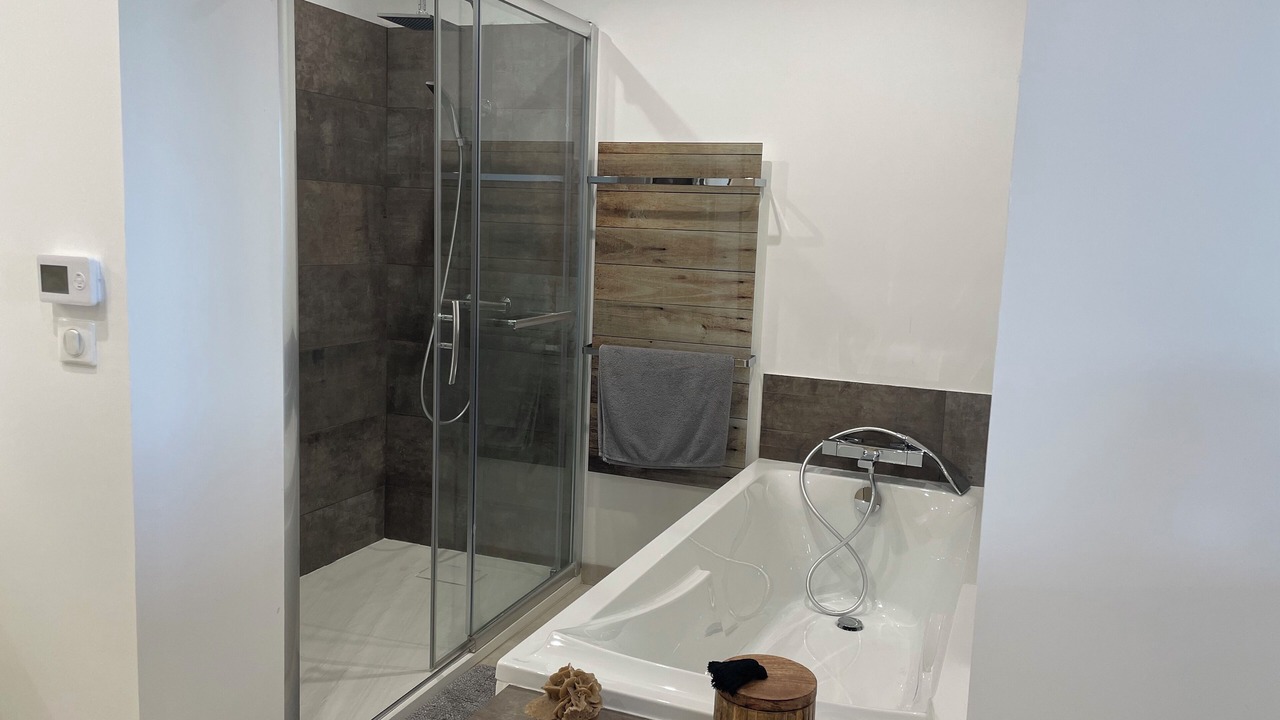 Photo of Bathroom in Manosque