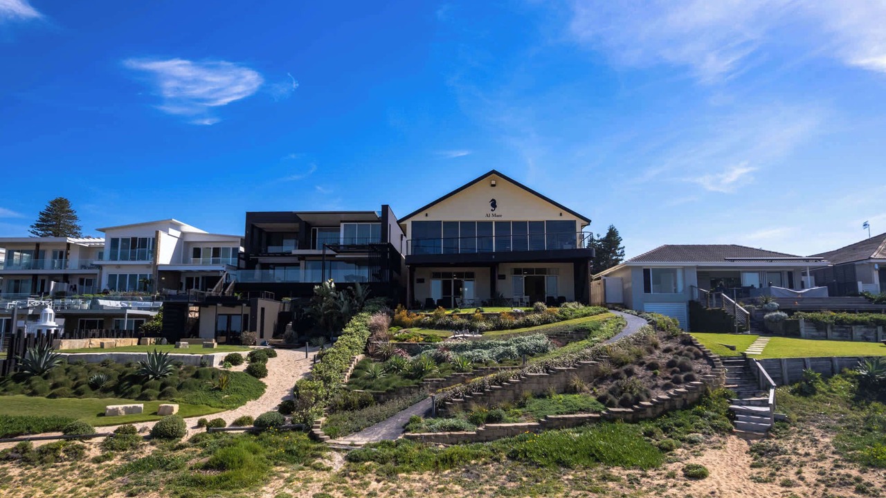 Photo of Others in Blue Bay