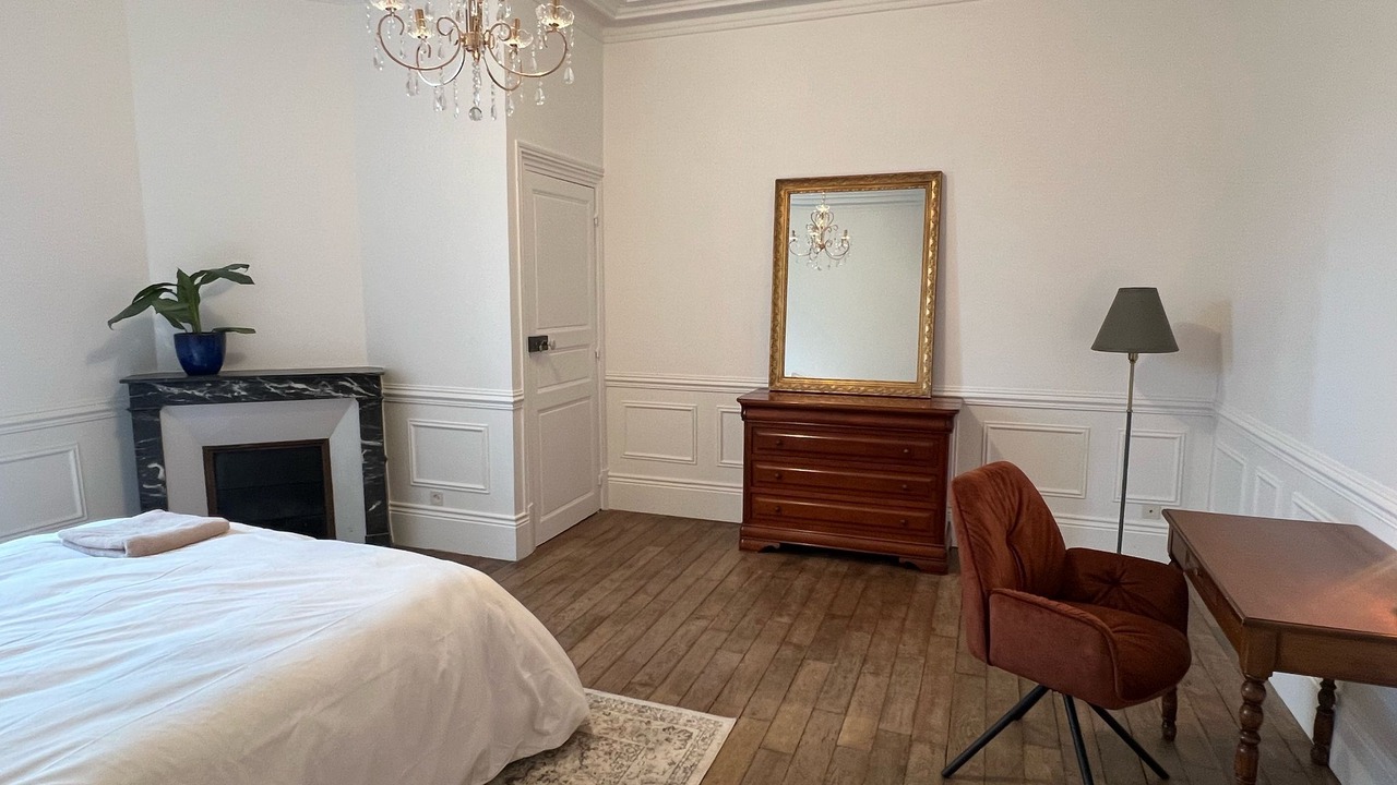 Photo of Bedroom in Corbeilles