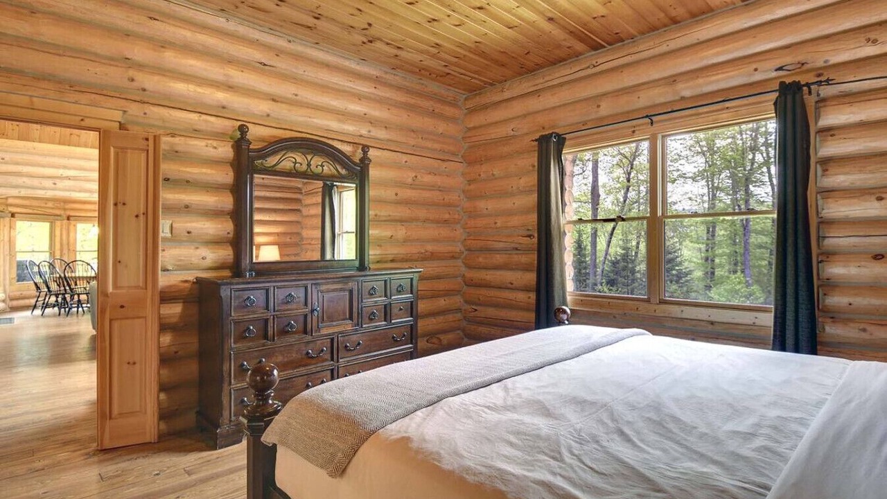 Photo of Bedroom in Mont-Tremblant