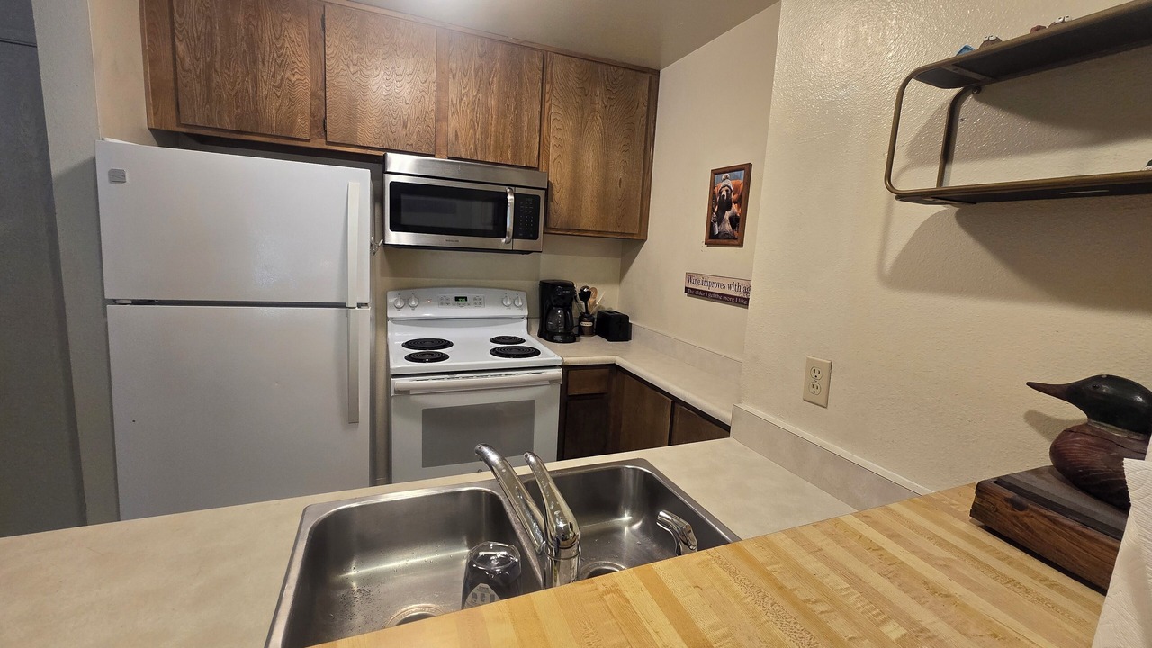 Photo of Kitchen in Mammoth Lakes