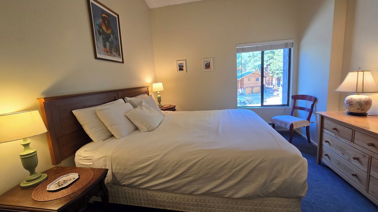 Photo of Bedroom in Mammoth Lakes