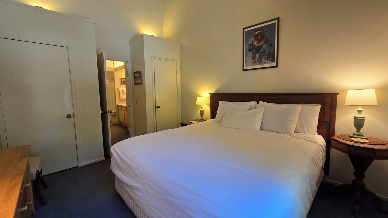 Photo of Bedroom in Mammoth Lakes