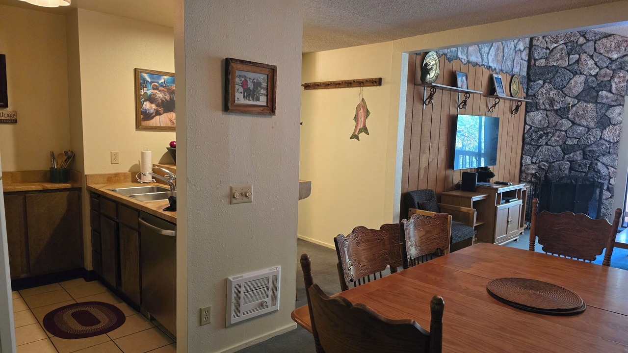 Photo of Livingroom in Mammoth Lakes