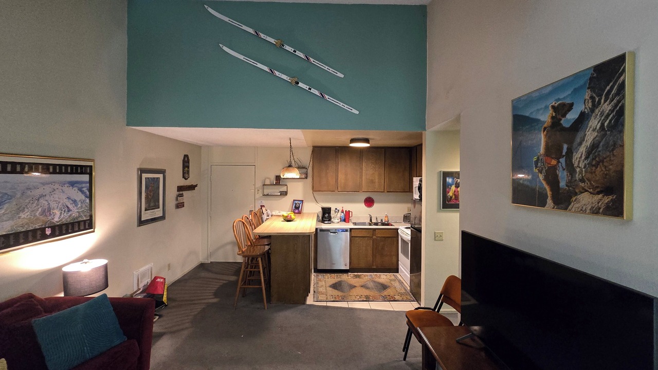 Photo of Kitchen in Mammoth Lakes