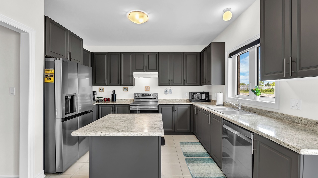 Photo of Kitchen in Thorold
