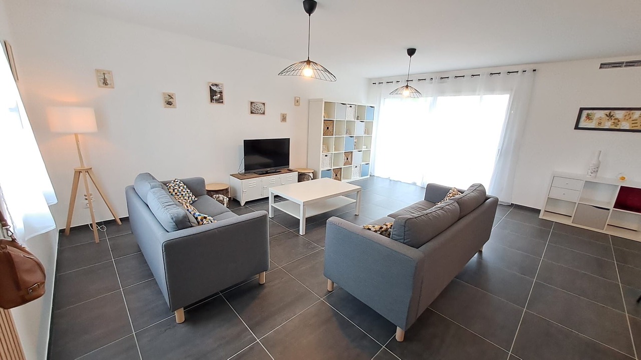 Photo of Livingroom in Salles-en-Toulon
