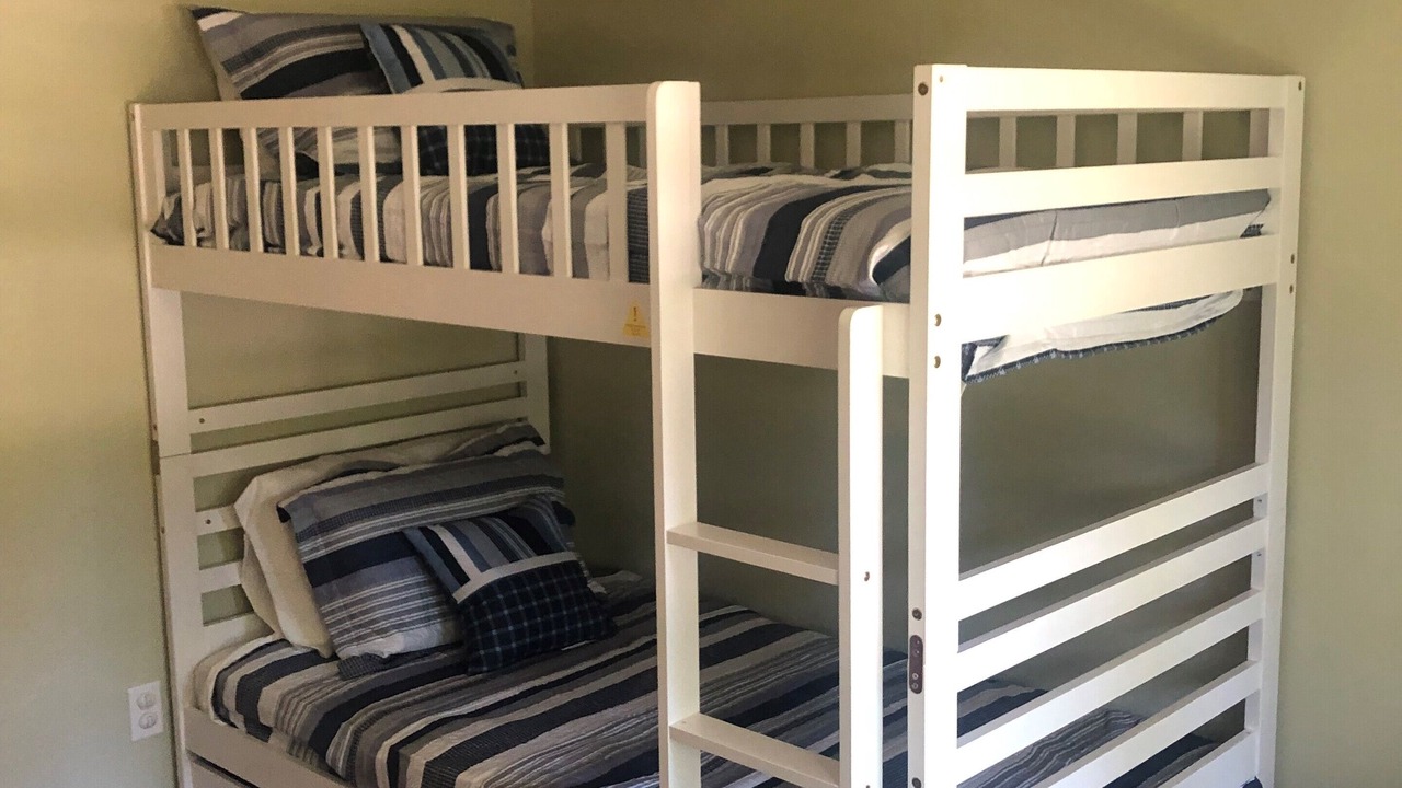 Photo of Bedroom in Centerville