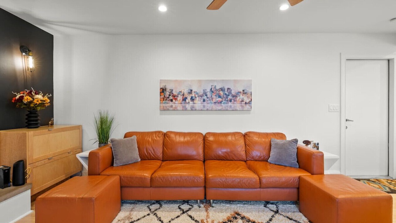 Photo of Livingroom in Northwest Columbus