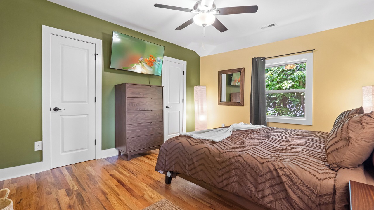 Photo of Bedroom in Downtown