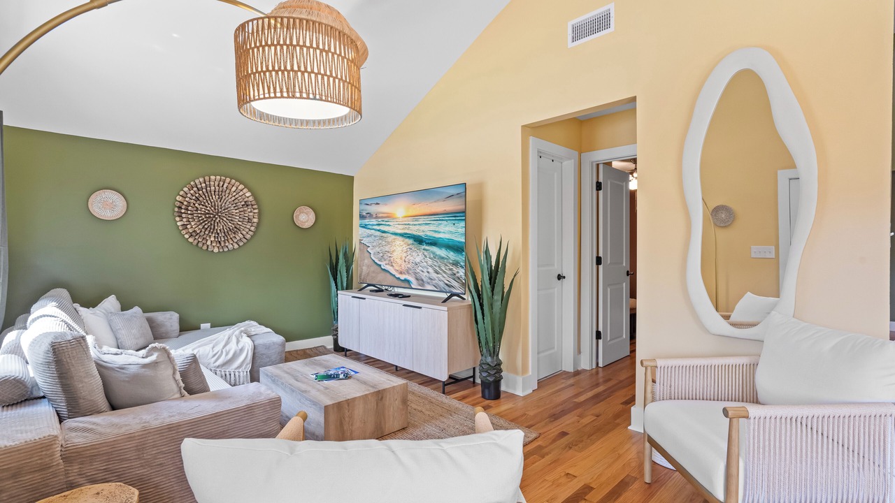 Photo of Livingroom in Downtown