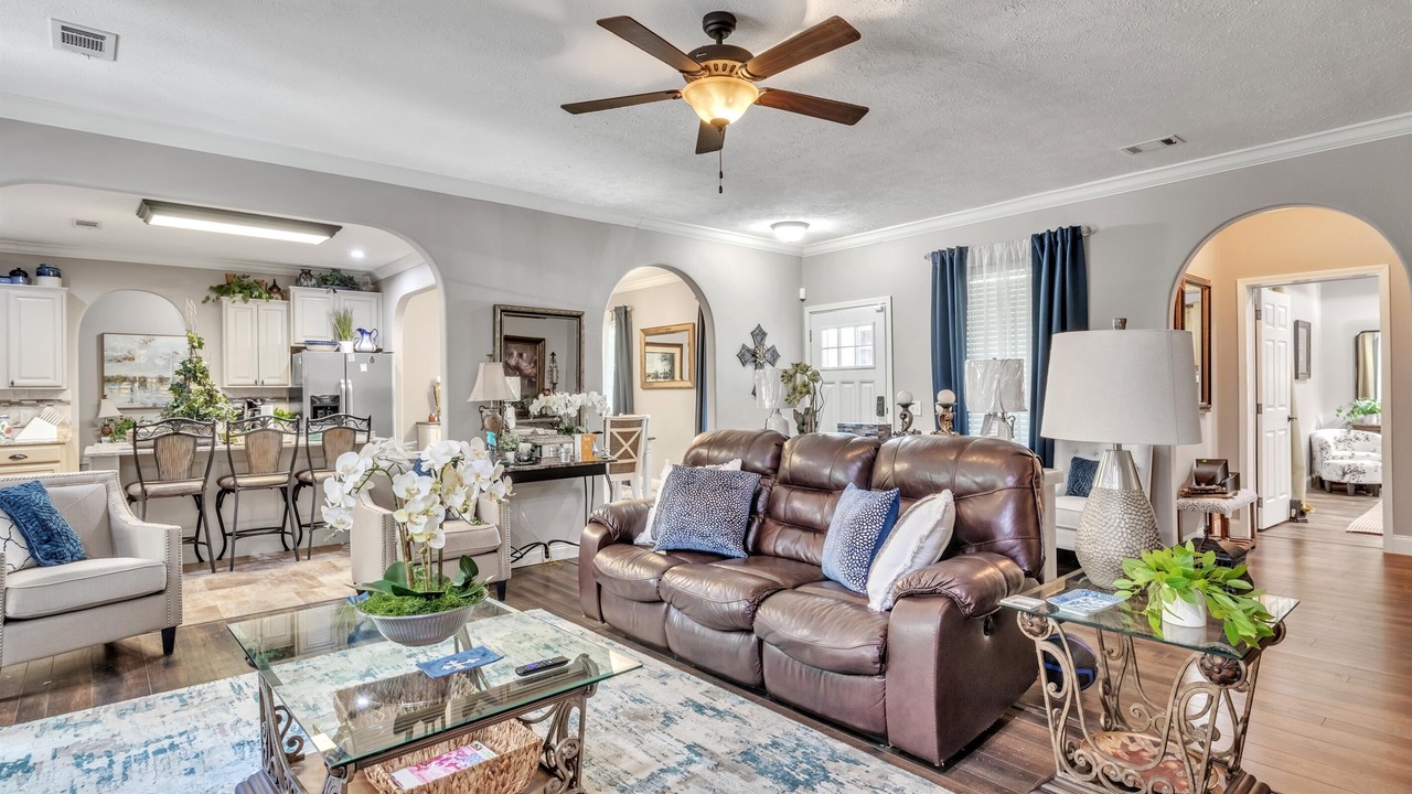 Photo of Livingroom in Mayhew
