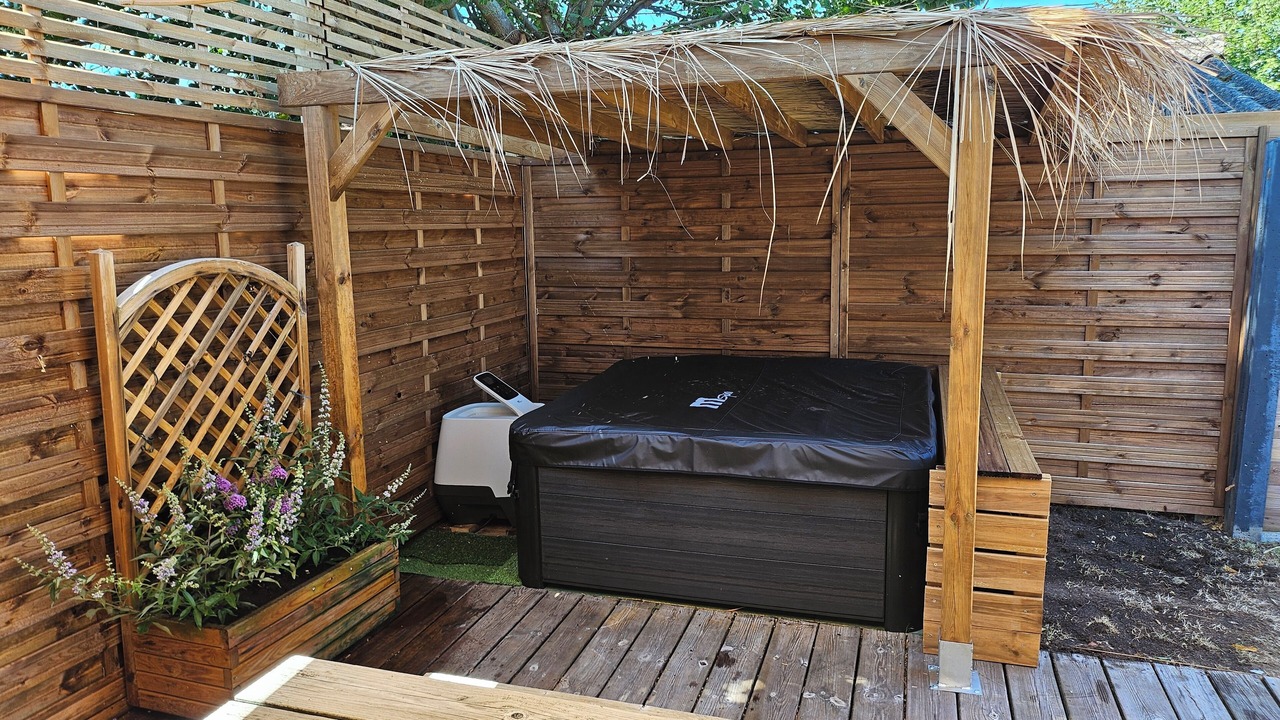 Photo of Outdoor in Lanton