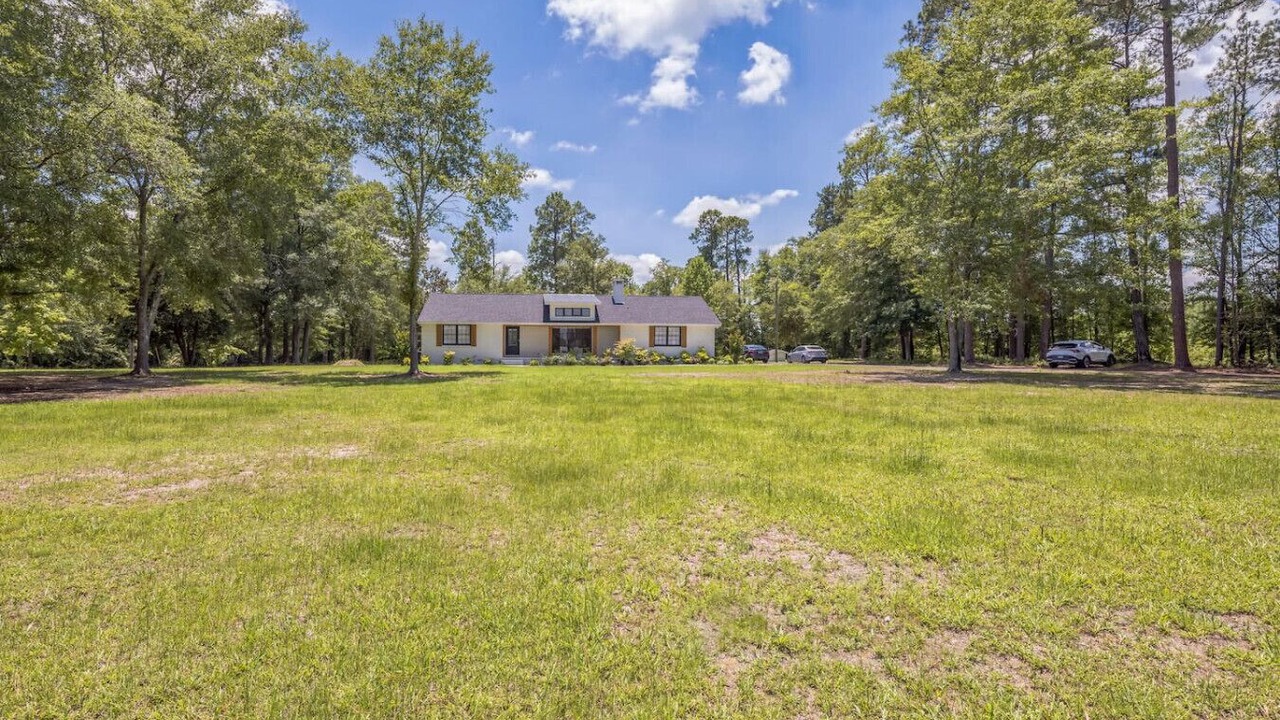 Photo of Outdoor in Cane Savannah