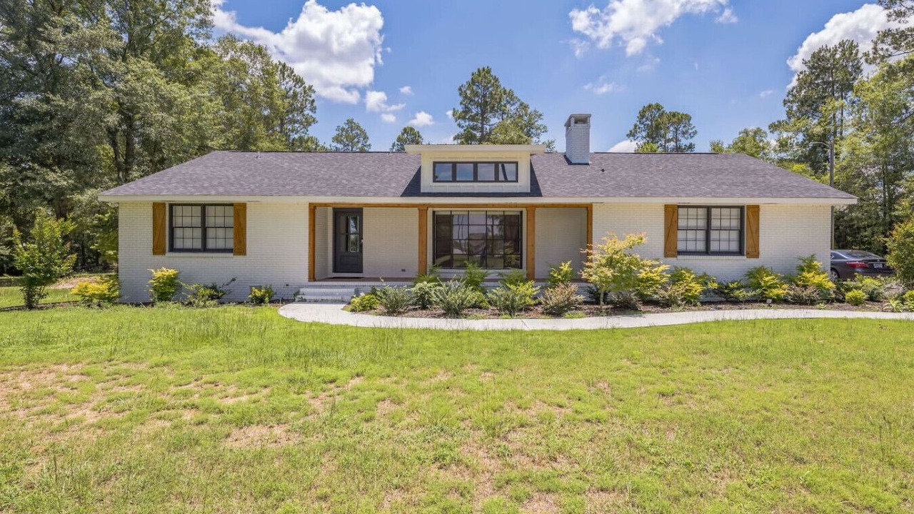 Photo of Outdoor in Cane Savannah