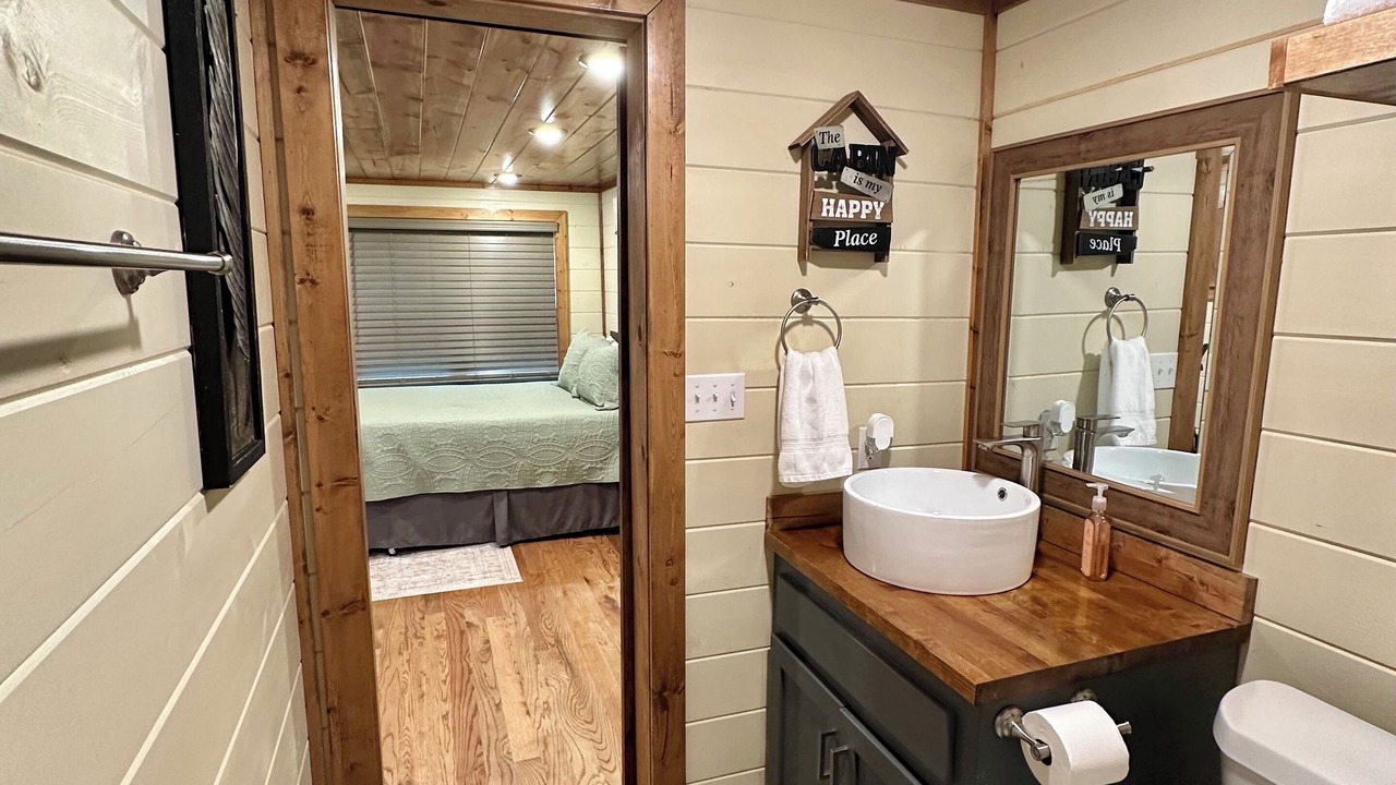 Photo of Bathroom in McCurtain County